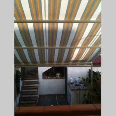 Appartamento Cheerful 2 Bedroom Sea View House *